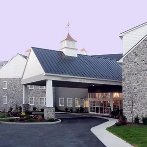 Amishview Inn & Suites